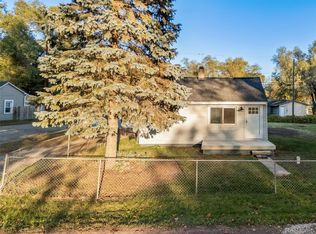 3140 Woodlawn Ave, Commerce Township, MI 48390