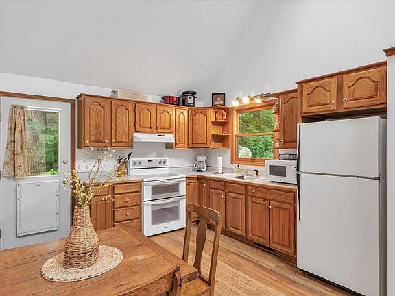 2nd image of 3109 Perch Dr