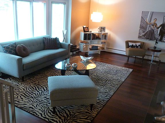 2nd image of 271 Fruitwood Ter