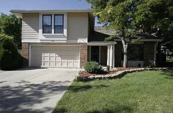 2nd image of 9940 W 86th Pl