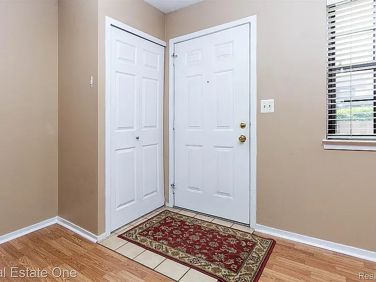 1891 Vine Way Dr #33 — Photo 8