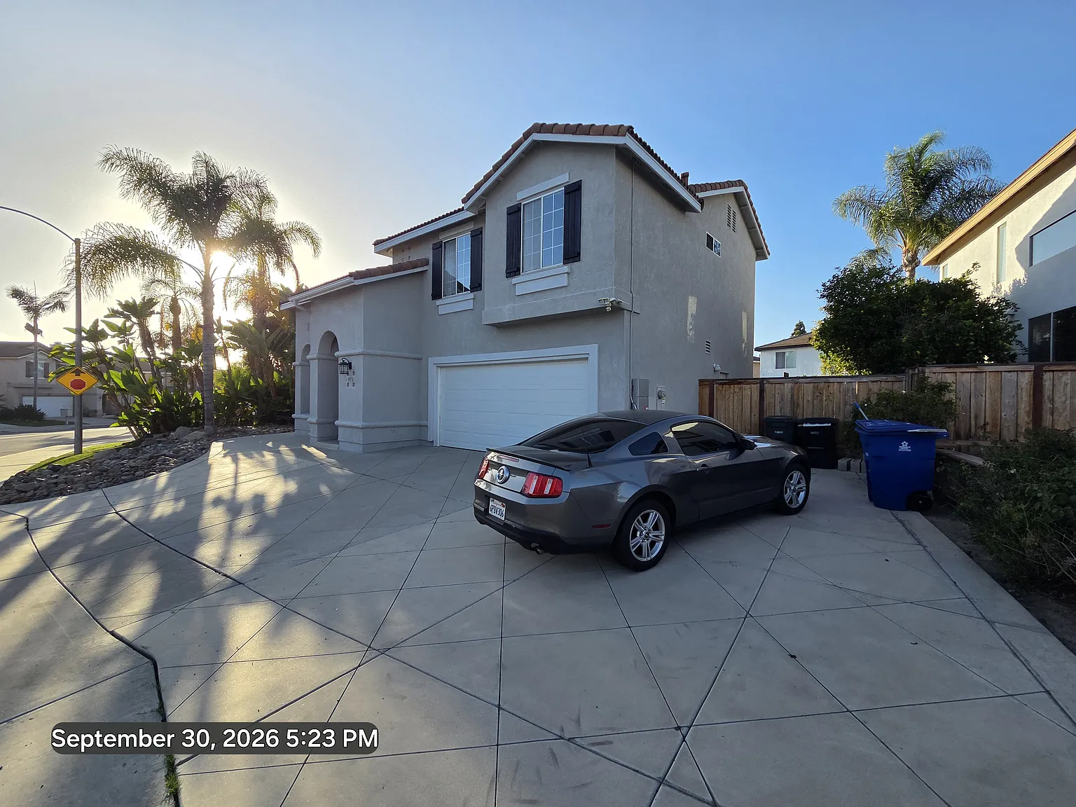 4 bed, 2.5 bath, 1850 sqft, $4,450 — Photo 3