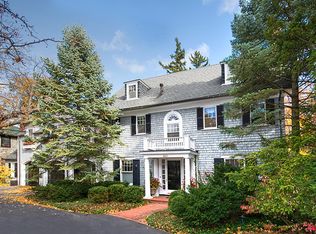 565 Arbor Vitae Rd, Winnetka, IL 60093