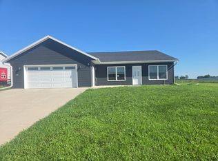 1943 Brownell St, Saint Charles, MN 55972