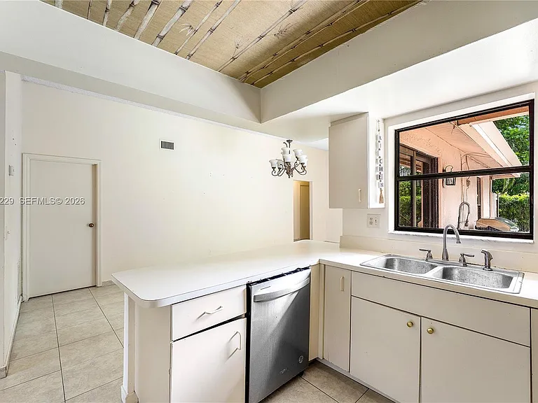 1586 Old Cypress Trl — Photo 16