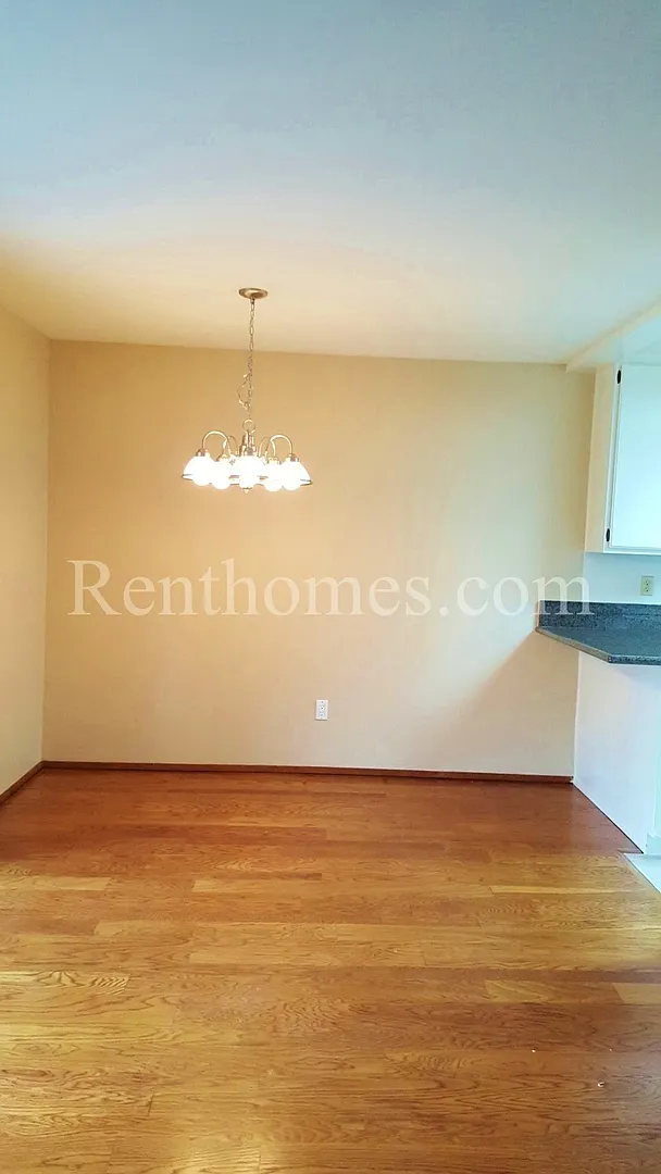 Scripps Ranch, 9725 Caminito Doha- Easy Freeway Access, Close to Shopping! — Photo 4