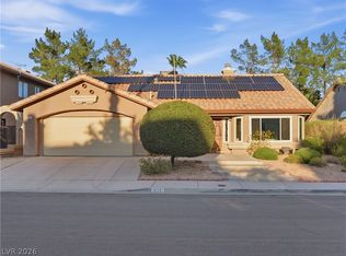 924 Sitting Bull Dr, Henderson, NV 89014