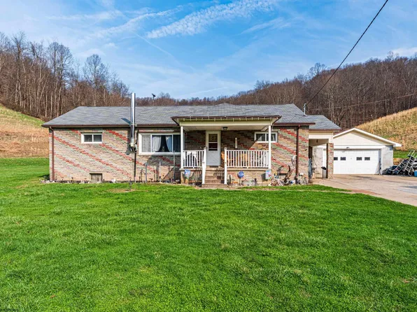 776 Statler Run Rd, Fairview, WV 26570