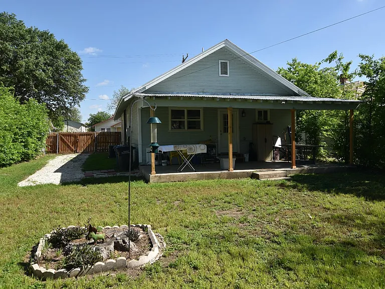 1630 W Craig Pl — Photo 14