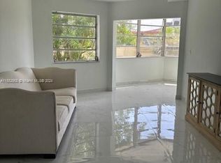 18706 NE 18th Ave APT 206, Miami, FL 33179