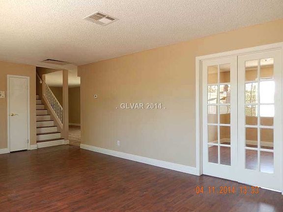 5th image of 745 Scottsdale St