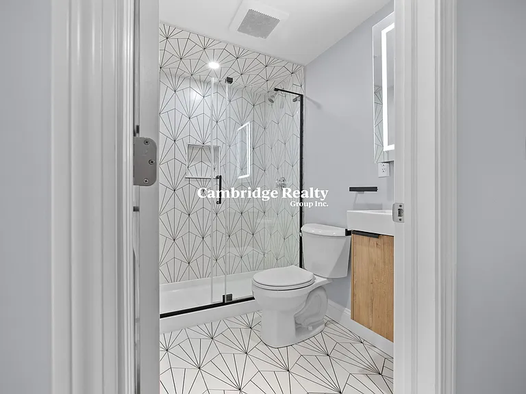 17 Tesla Ave #1T — Photo 12