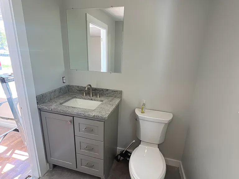 94 Pleasant St — Photo 11