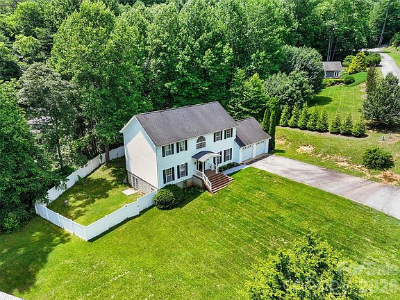 3rd image of 15 Kylie Grace Ln