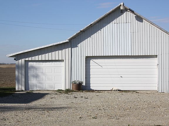 3rd image of 10808 Staudt Rd