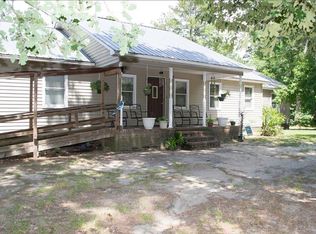 1112 Green Forest Rd, Coward, SC 29530