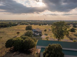 909 Cedar Ridge Ct, Farmersville, TX 75442