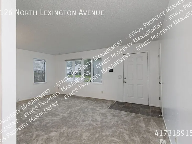 2126 N Lexington Ave — Photo 3