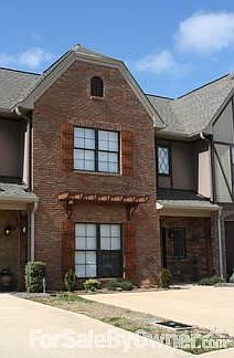 Front View
						:
						Home is at the end of the development. Friendly neighborhood. No HOA fees.