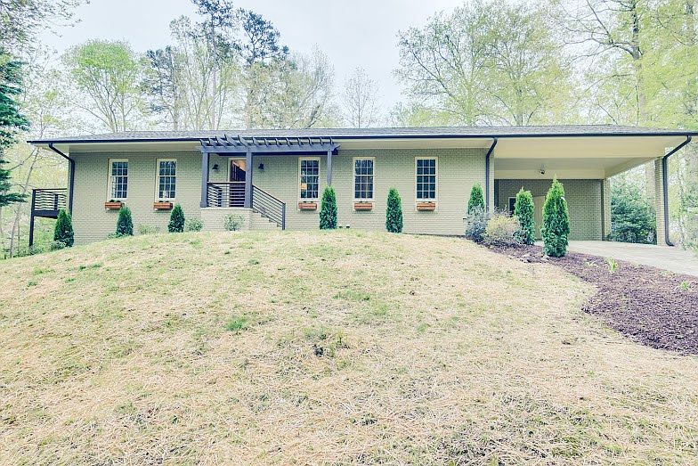 1st image of 115 Meadowbrook Dr