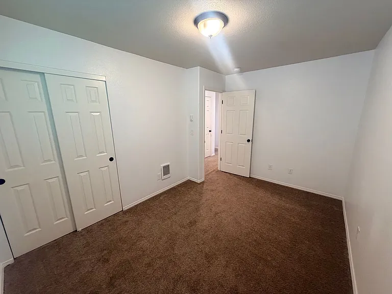 4713 SE Ina Ave — Photo 10