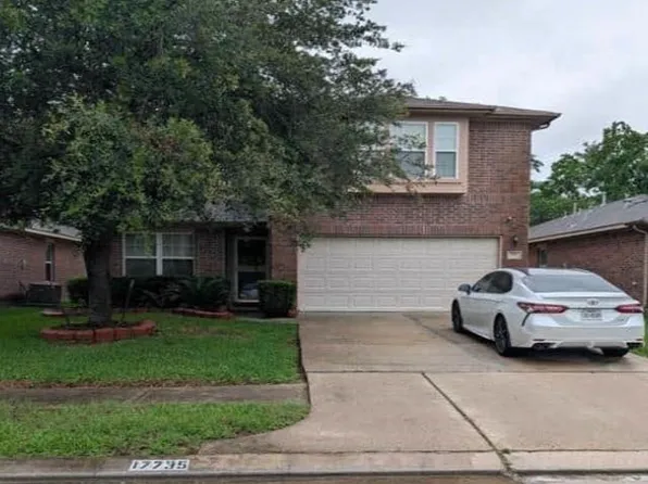 17735 Barton Point Ln, Richmond, TX 77407
