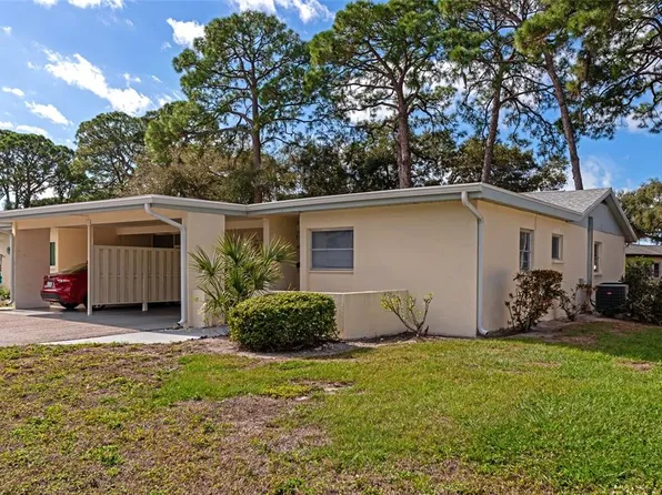 6108 Greenview Dr #143, Sarasota, FL 34231