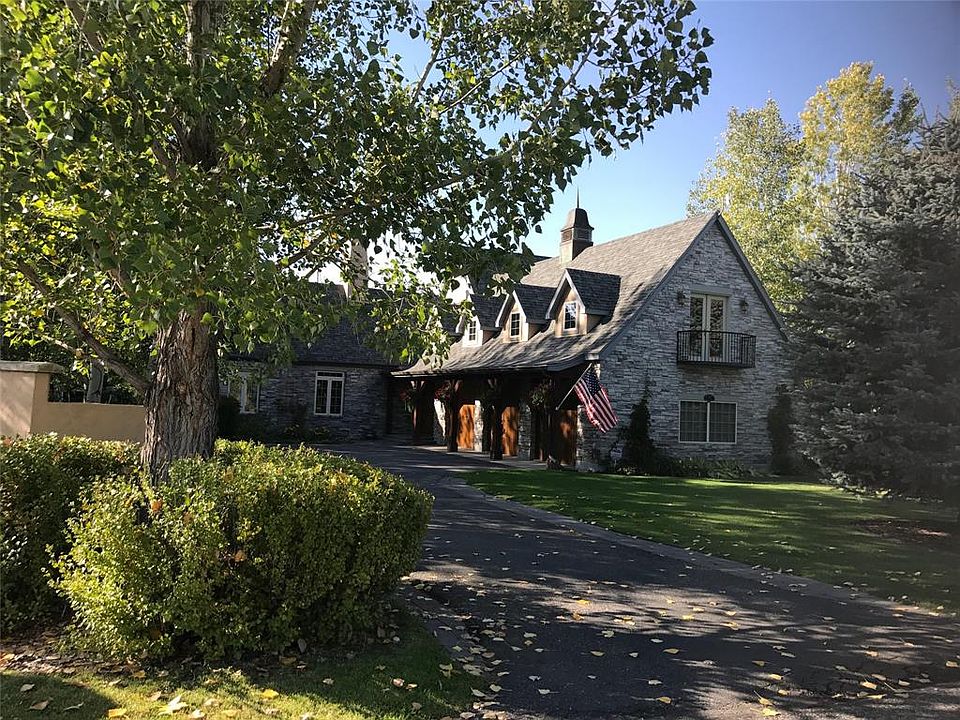 1st image of 11 Kean Dr #1A