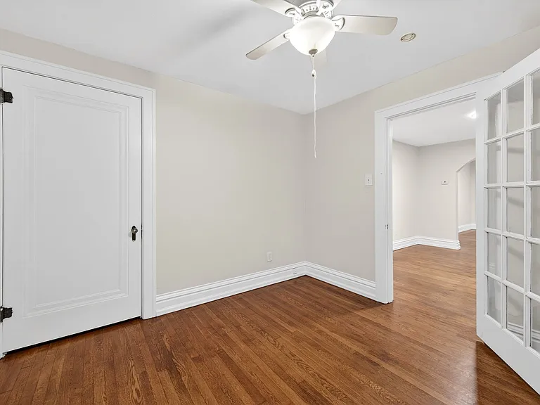 6135 Newport Ave — Photo 16