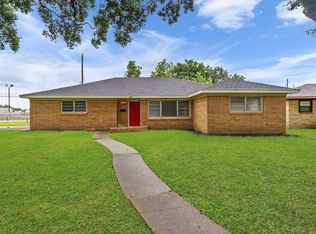 2001 Helen St, Pasadena, TX 77502