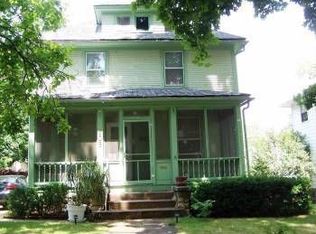 506 South St, Elgin, IL 60123