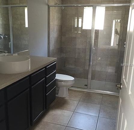 5th image of 141 Vine Dr