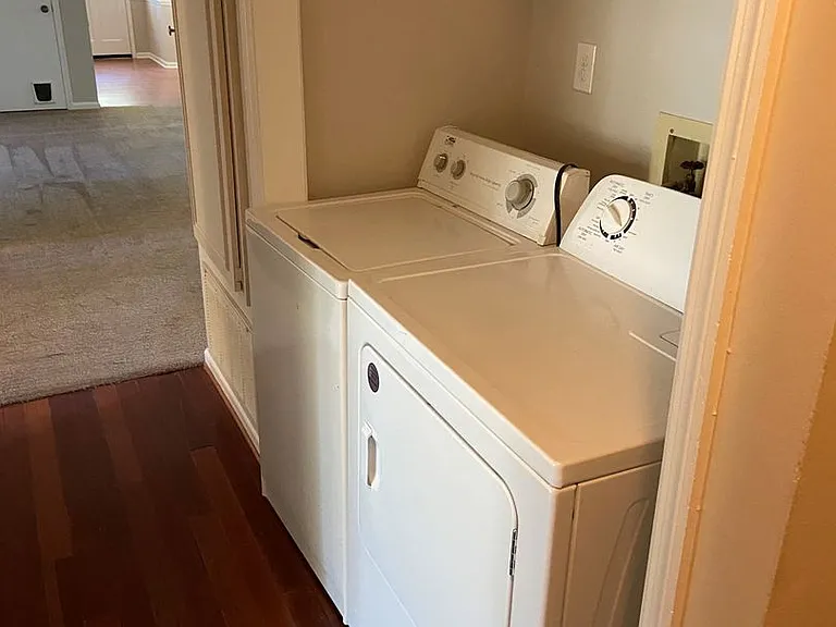 105 Kimberly Dr — Photo 8