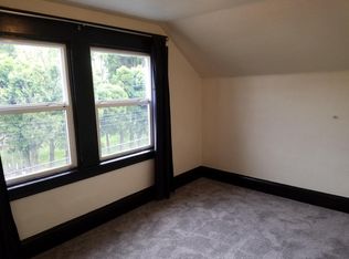 2855 SE Stark St APT 7, Portland, OR 97214