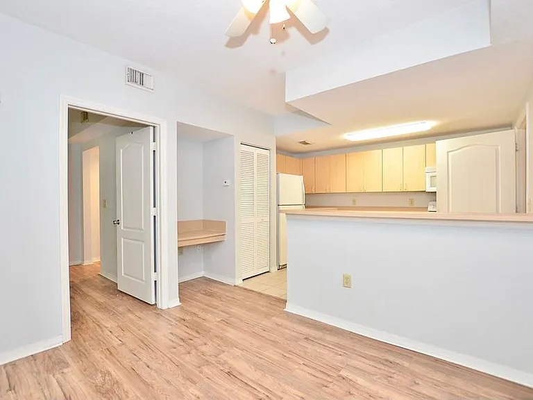 114 SW Peacock Blvd #8105 — Photo 6