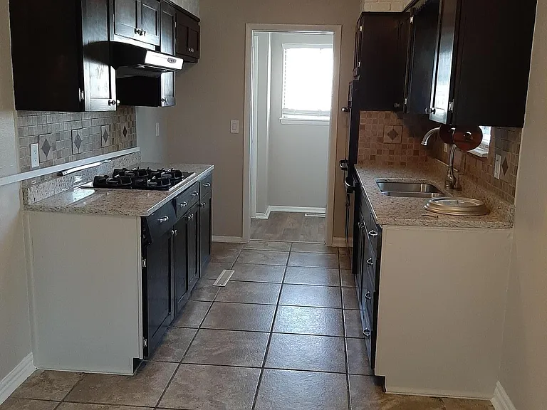 1609 S 110th East Pl — Photo 5