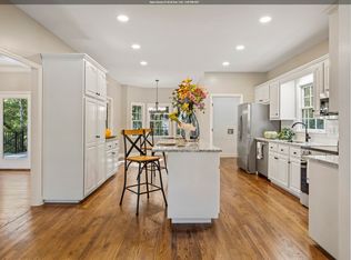 1 Dogwood Dr, Calera, AL 35040