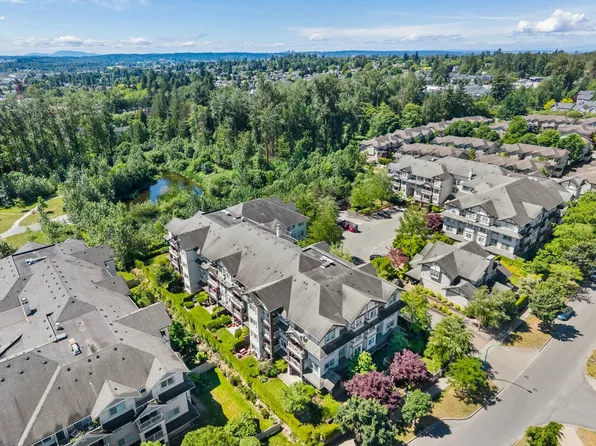 19340 65th Ave #206, Surrey, BC V4N 0A3
