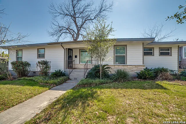 244 Halcyon Pl — Photo 2