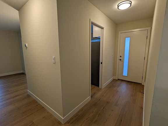 5th image of 1254 Gainsborough Dr