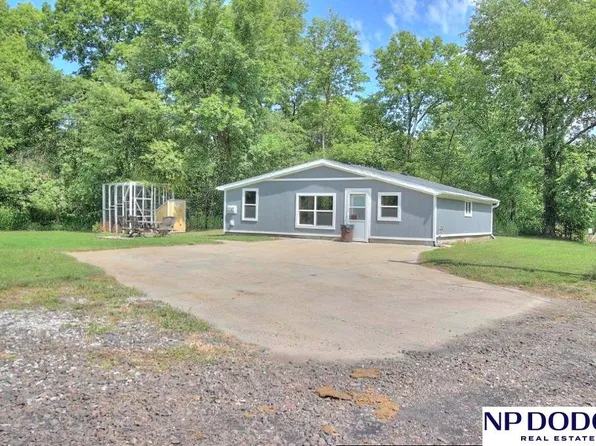 24204 Newport Ave, Valley, NE 68064