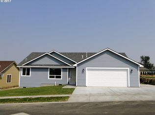 1251 SW 3rd St, Hermiston, OR 97838