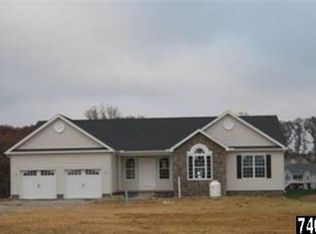 34 Tyler Dr, Hanover, PA 17331