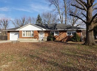 1030 S Community Ave, Nashville, IL 62263