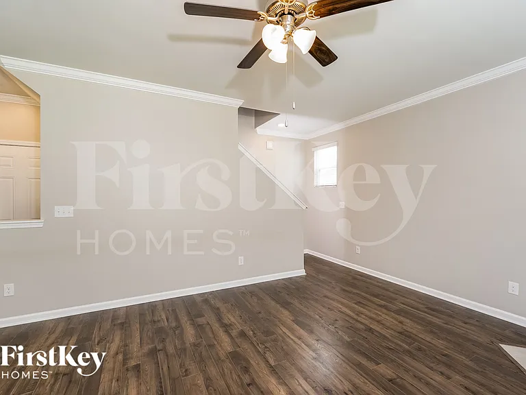 4131 Park Crossings Dr — Photo 4