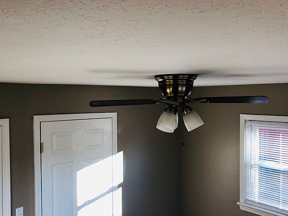 5th image of 8303 Latania Dr