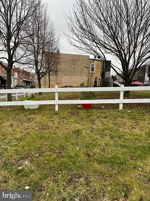 2nd image of 5430 Woodland Ave