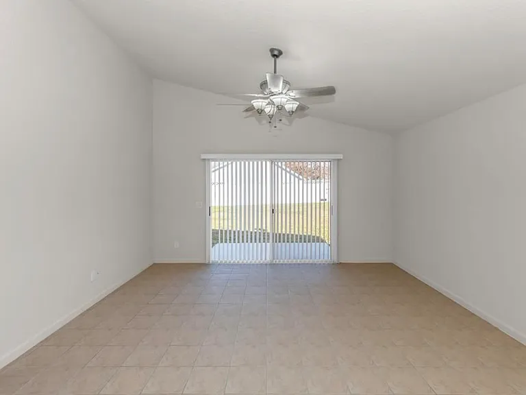 2989 White Cedar Cir — Photo 7