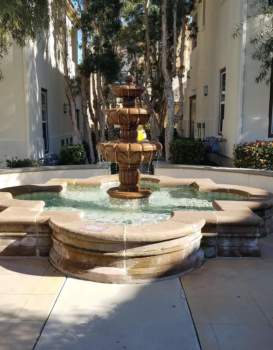 1 bed, 1.5 bath, 1054 sqft, $2,525 — Photo 1