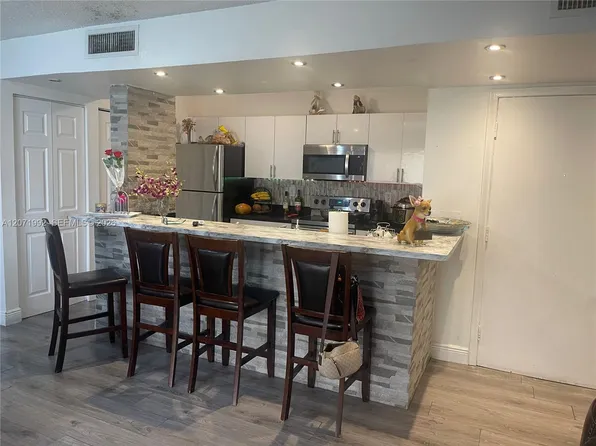 636 NW 114th Ave APT 102, Sweetwater, FL 33172